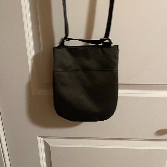 Sherpani PICA Magnetic Closure Fold Crossbody Bag - Picture 3 of 11